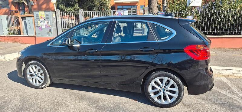 Usata BMW 218 Active Tourer 150 CV (110 kW) 2019 Nero Monovolume