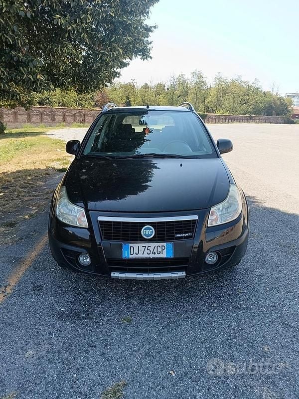 Usata Fiat Sedici 120 CV (88 kW) 2008 Nero SUV