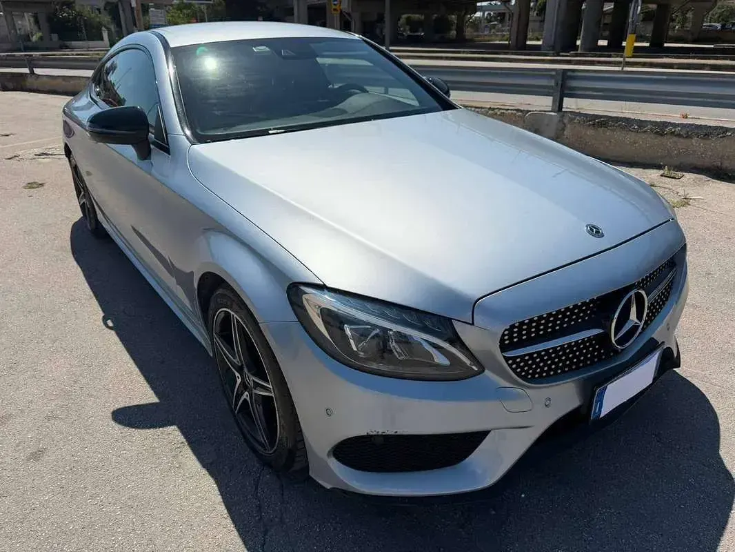 Usata Mercedes C220 Premium Plus 170 CV (125 kW) 2018 Blu/azzurro Coupé