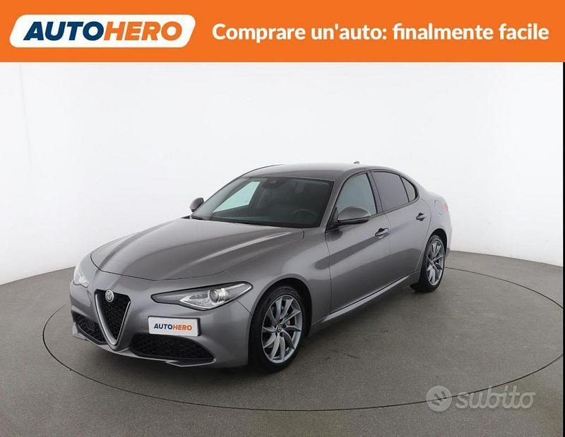Usata Alfa Romeo Giulia Super 150 CV (110 kW) 2018 Grigio Berlina