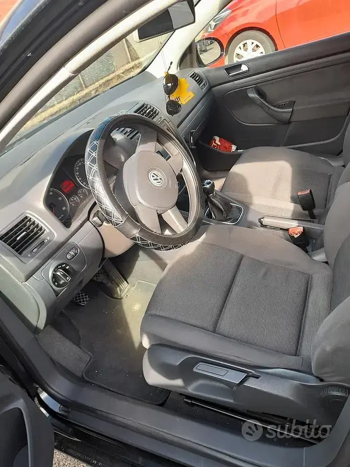 Usata VW Golf V Comfortline 105 CV (77 kW) 2007 Nero Berlina