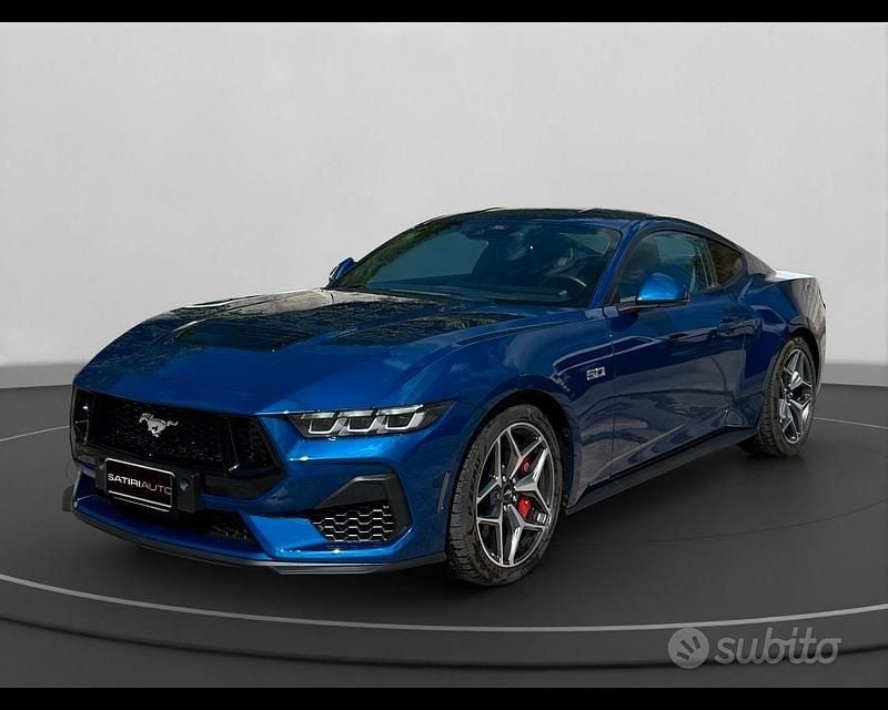 Blu Usata 2024 Ford Mustang Fastback Coupé | 55.500 € - Immagine 1/4