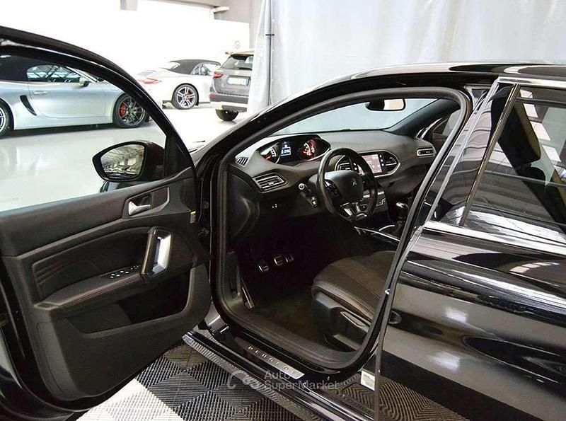 Usata Peugeot 308 GT-line 131 CV (96 kW) 2019 Nero Berlina