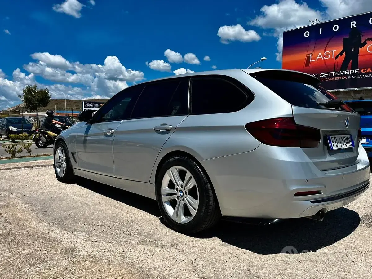 Usata BMW 316 Sport Line 116 CV (85 kW) 2016 Grigio Station wagon