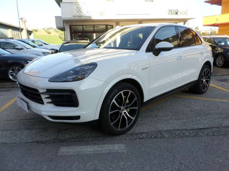 Bianco Usata 2020 Porsche Cayenne SUV | 55.000 € (Super prezzo) - Immagine 1/4