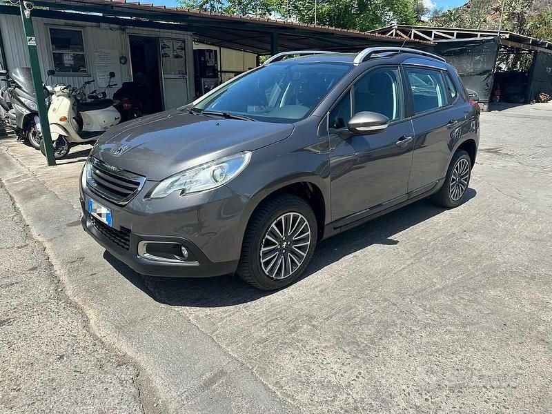 Usata Peugeot 2008 Allure 120 CV (88 kW) 2015 Marrone SUV