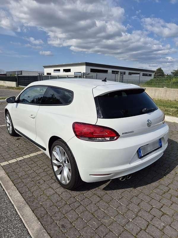 Usata VW Scirocco 122 CV (89 kW) 2012 Bianco Coupé