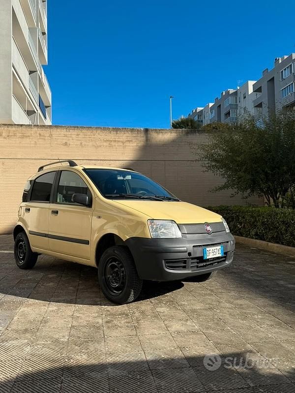 Usata 2007 Fiat Panda 4x4 Due volumi | 4700 € - Immagine 1/4