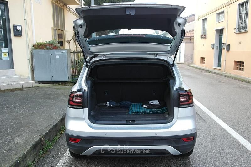 Usata VW T-Cross Style 95 CV (69 kW) 2020 Grigio SUV