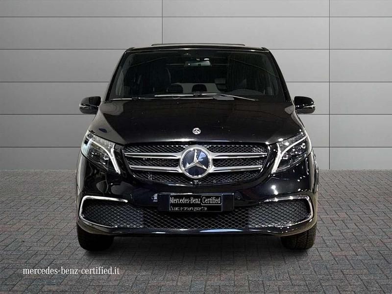 Usata Mercedes V300 Premium 237 CV (174 kW) 2023 Nero ossidiana Monovolume
