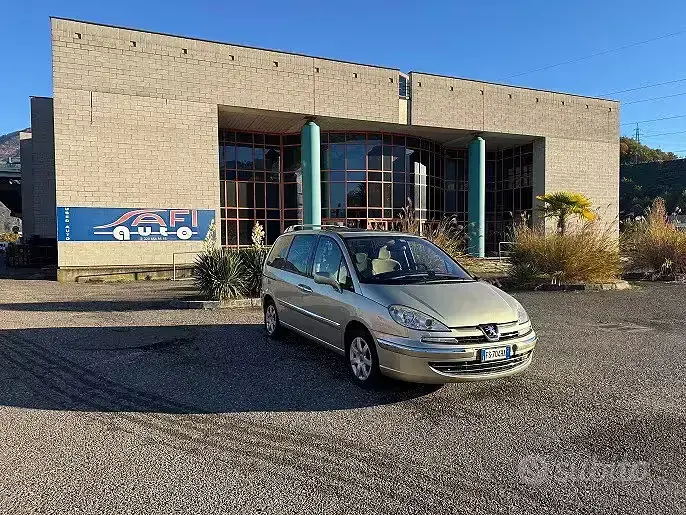 Usata Peugeot 807 170 CV (125 kW) 2008 Giallo Monovolume