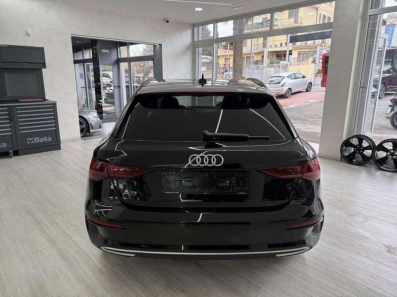Usata Audi A3 Ambiente 150 CV (110 kW) 2024 Deep schwarz Berlina
