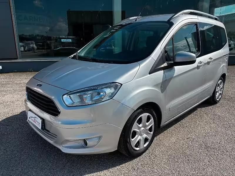 Usata Ford Tourneo Courier 74 CV (54 kW) 2016 Monovolume