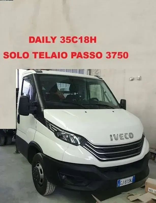 Usata Iveco Daily 175 CV (128 kW) 2022 Bianco Furgone
