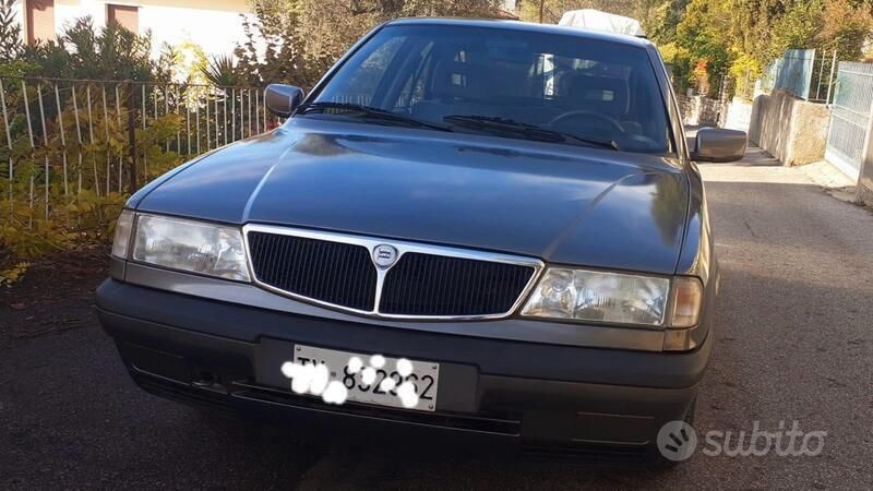 Usata Lancia Dedra 88 CV (64 kW) 1990 Grigio Berlina