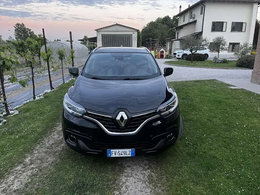Second-hand Renault Kadjar Bose Edition 131 CP (96 kW) 2016 Negru SUV