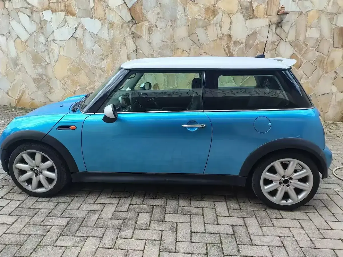 Usata Mini One D 88 CV (64 kW) 2005 Blu Utilitaria