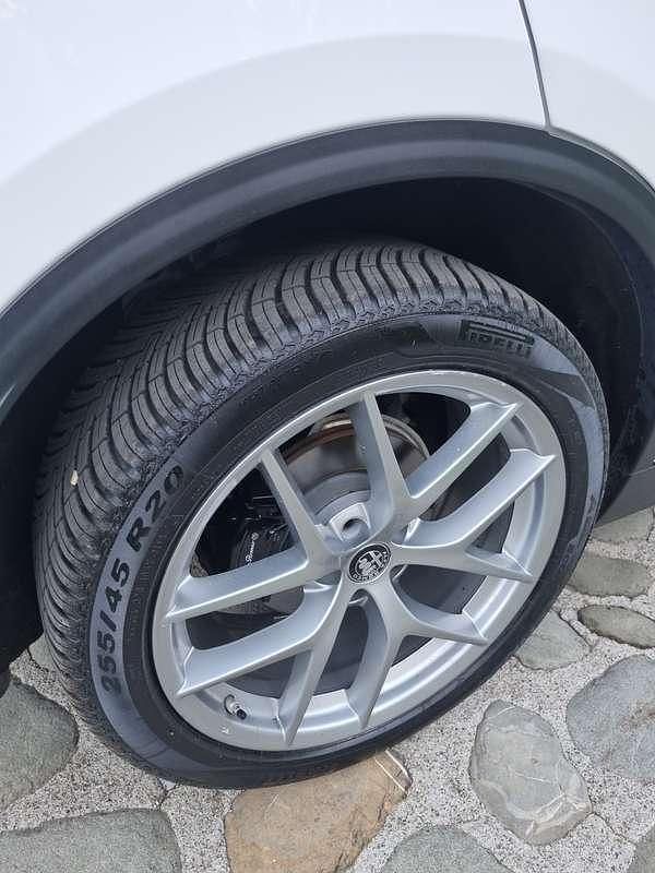 Usata Alfa Romeo Stelvio Lusso 210 CV (154 kW) 2018 Bianco SUV