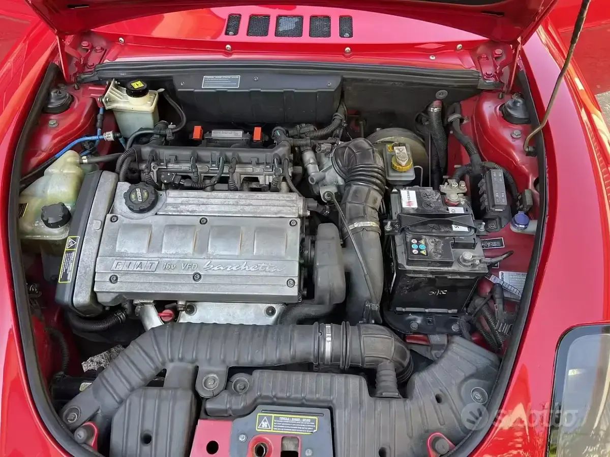 Usata Fiat Barchetta 131 CV (96 kW) 1999 Rosso Cabrio