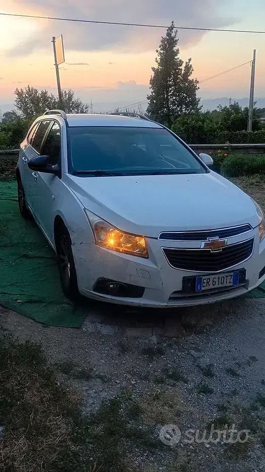 Usata Chevrolet Cruze 117 CV (86 kW) 2013 Bianco Station wagon