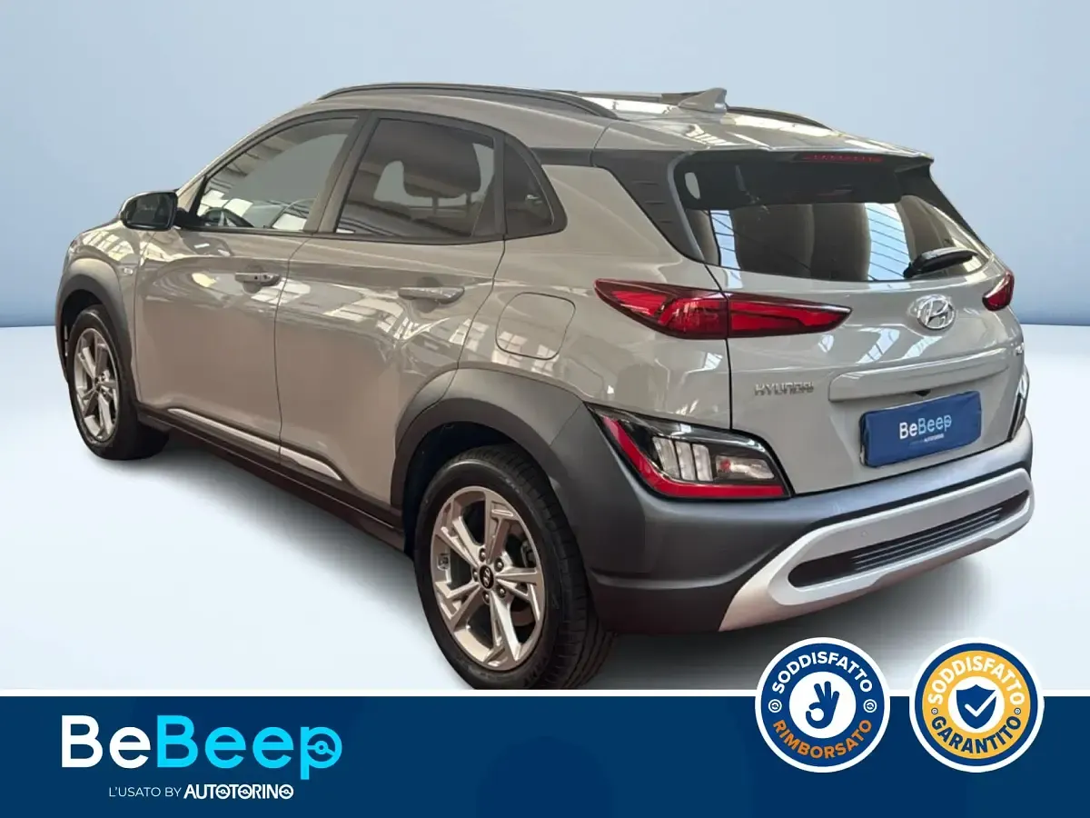 Usata Hyundai Kona 120 CV (88 kW) 2023 Grigio metallizzato SUV