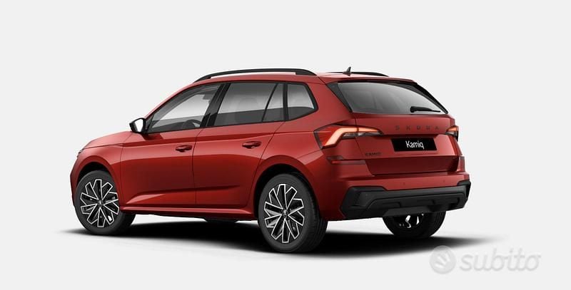 Usado Skoda Kamiq 95 CV (69 kW) 2025 Rojo SUV