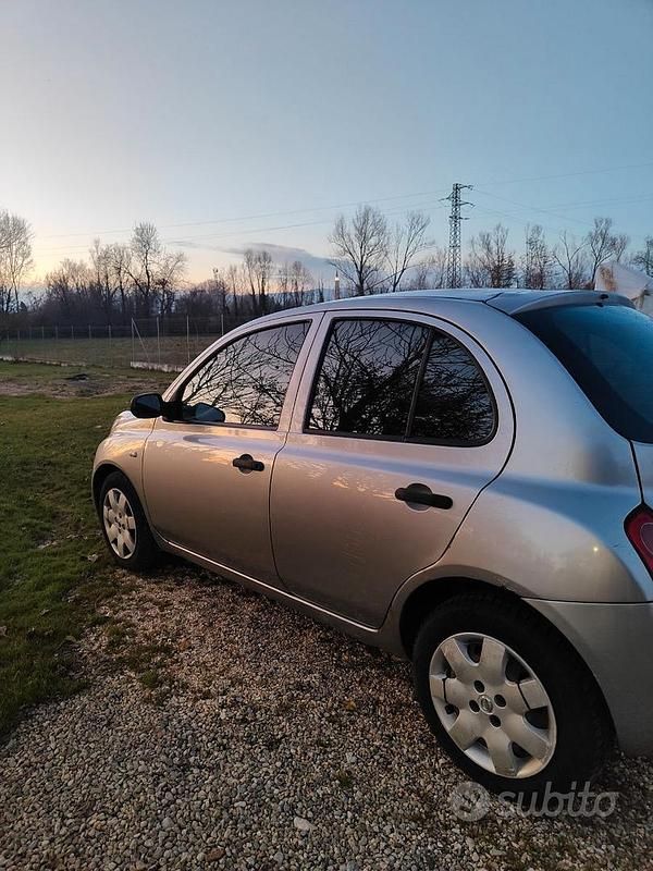Usata Nissan Micra 2010 Grigio Utilitaria