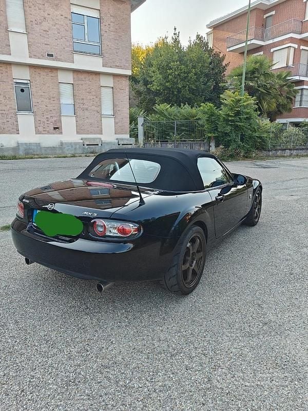 Usata Mazda MX5 160 CV (117 kW) 2006 Nero Cabrio