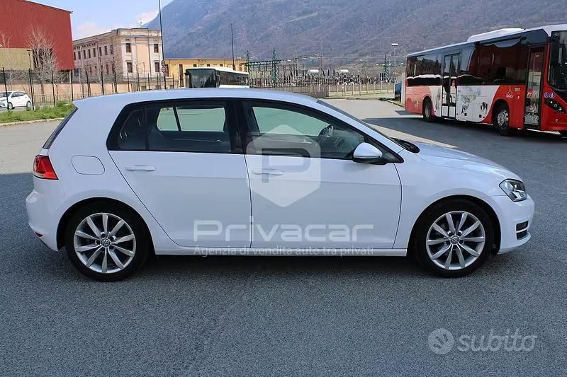 Usata VW Golf VII Highline 122 CV (89 kW) 2014 Bianco Utilitaria