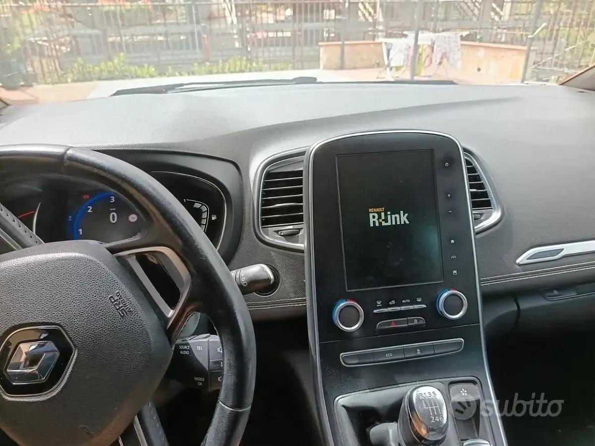 Usata Renault Scénic III Intens 110 CV (80 kW) 2017 Monovolume