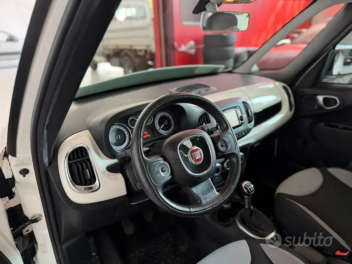 Usata Fiat 500L Lounge 84 CV (61 kW) 2014 Bianco Monovolume
