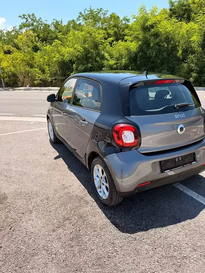 Usata Smart ForFour Passion 71 CV (52 kW) 2016 Grigio Utilitaria