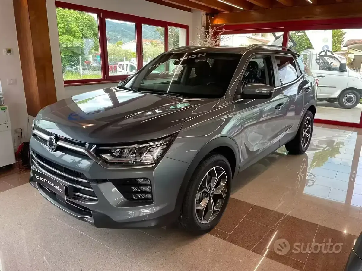 Nuova KGM Korando 163 CV (119 kW) 2025 Grigio SUV