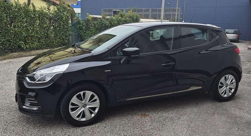 Usata Renault Clio IV 90 CV (66 kW) 2019 Nero Berlina