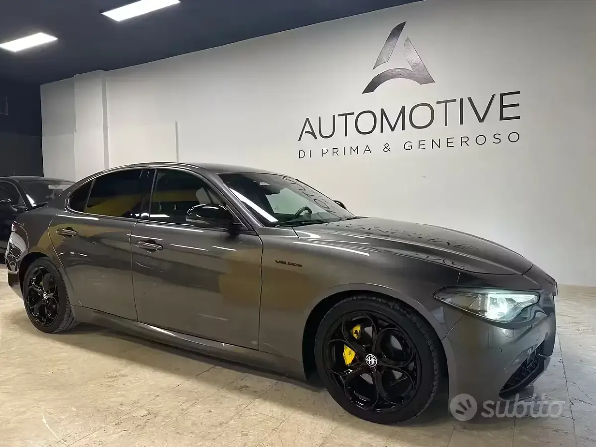Usata Alfa Romeo Giulia Veloce 136 CV (100 kW) 2016 Grigio Berlina