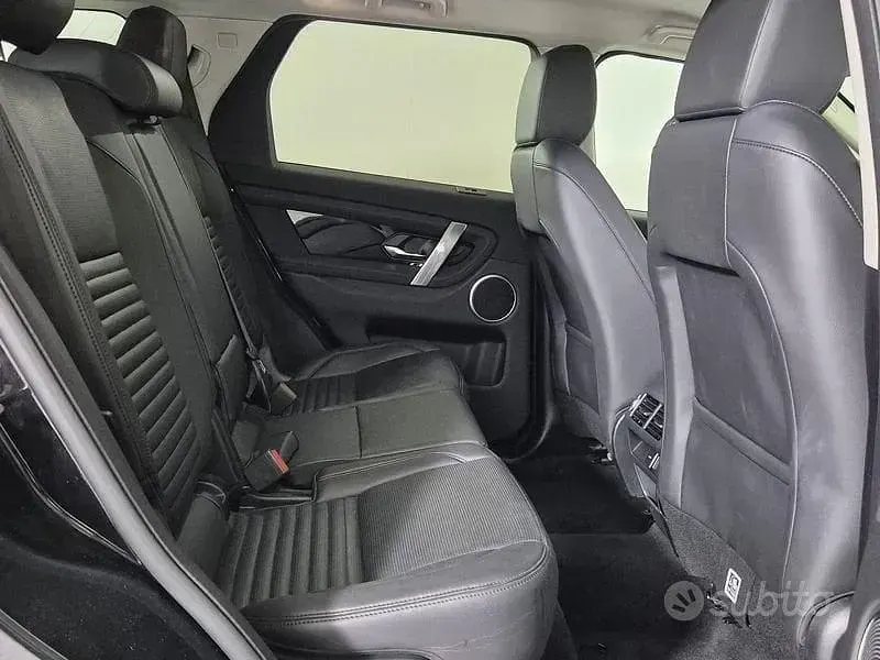 Usata Land Rover Discovery Sport SE 163 CV (119 kW) 2023 Nero SUV