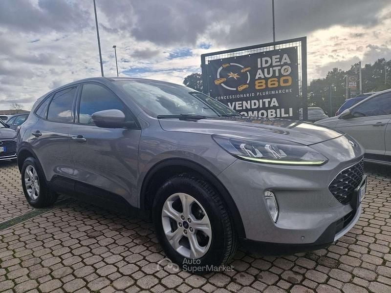 Usado Ford Kuga 152 CV (111 kW) 2021 Gris SUV