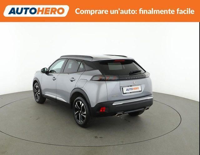 Usata Peugeot 2008 Allure 131 CV (96 kW) 2021 Argento SUV
