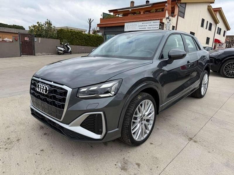 Usata Audi Q2 S-Line 150 CV (110 kW) 2025 Grigio SUV