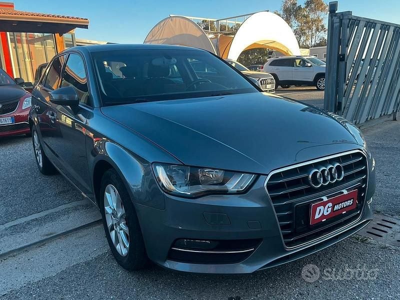 Occasion Audi A3 Attraction 184 ch (135 kW) 2014 Gris Berline