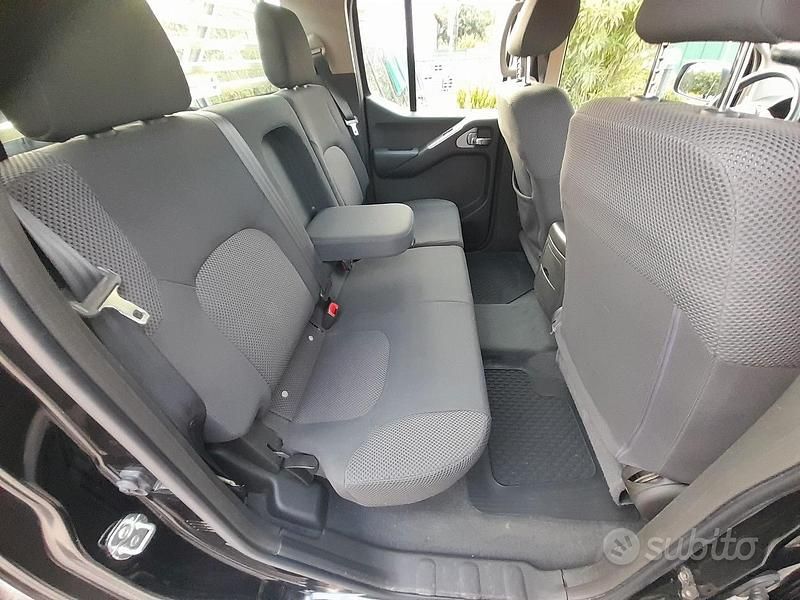 Usata Nissan Navarra 170 CV (125 kW) 2007 Nero SUV