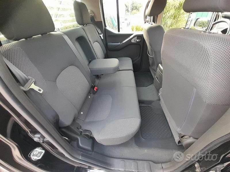 Usata Nissan Navarra 171 CV (125 kW) 2007 Nero SUV