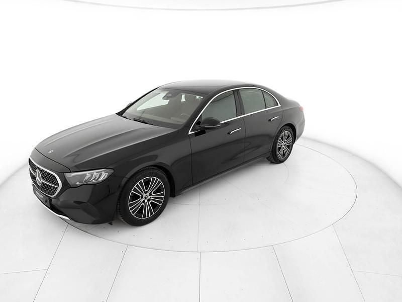 Usata Mercedes 200 Advanced 163 CV (119 kW) 2025 Nero Berlina