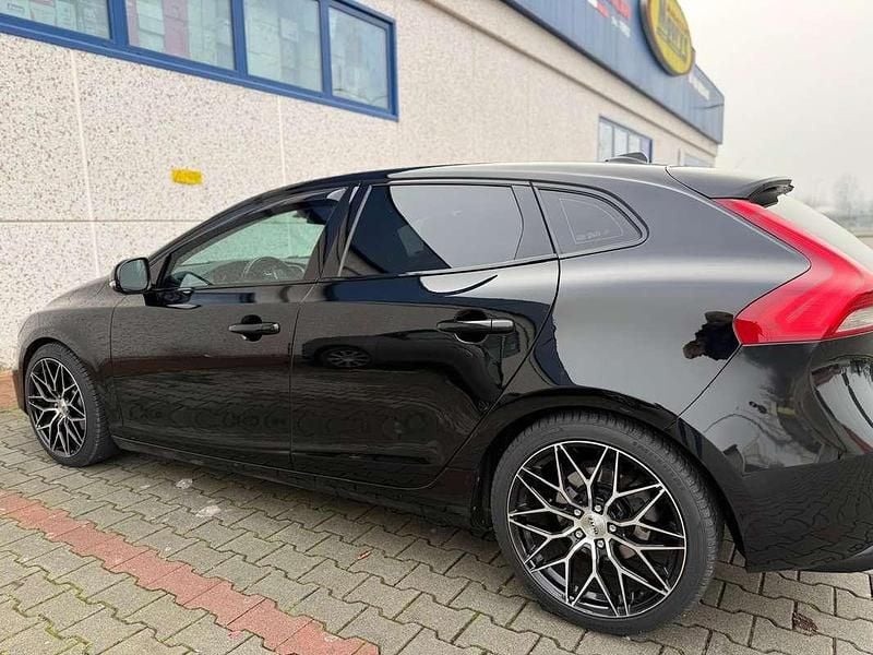 Usata Volvo V40 R-Design Kinetic 114 CV (83 kW) 2013 Berlina