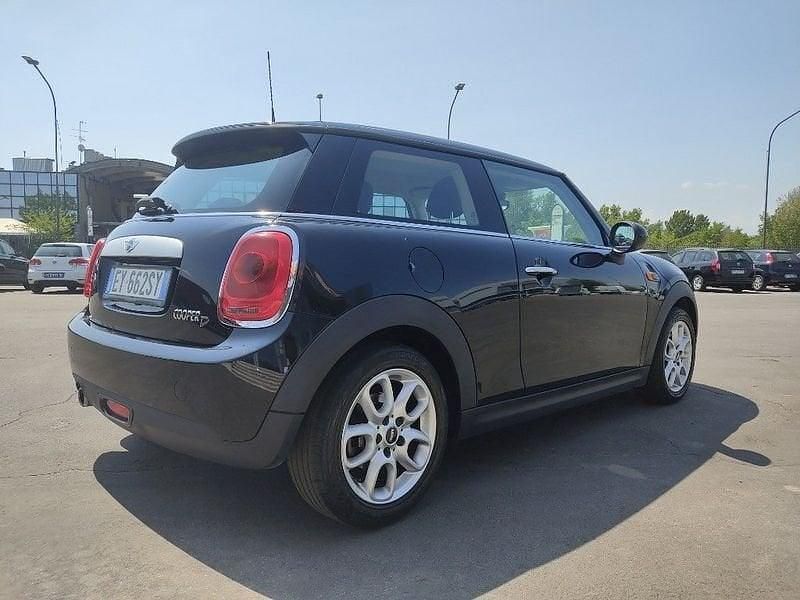 Usata Mini Cooper D 116 CV (85 kW) 2015 Nero Utilitaria