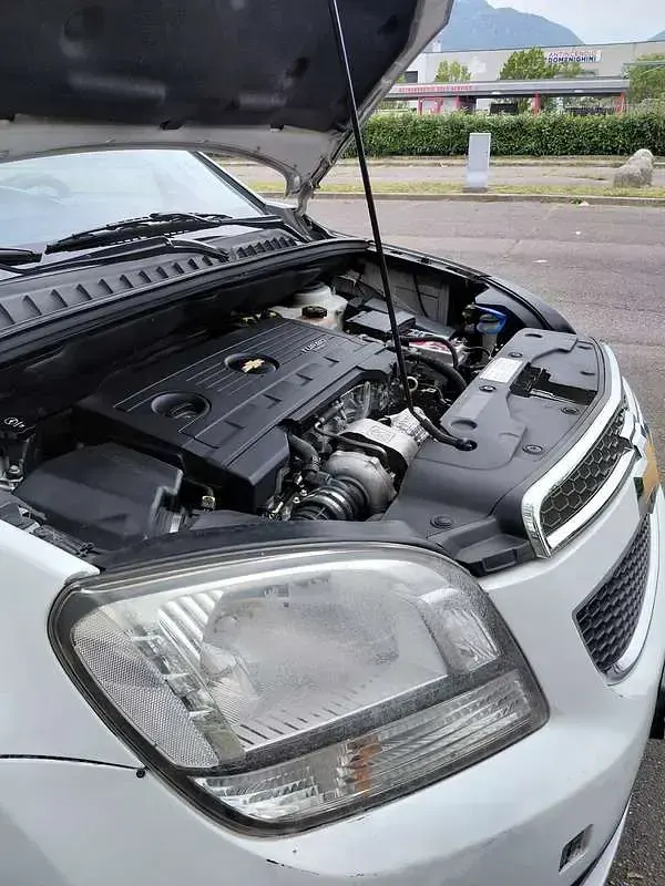 Usata Chevrolet Orlando LTZ 163 CV (119 kW) 2012 Bianco Monovolume