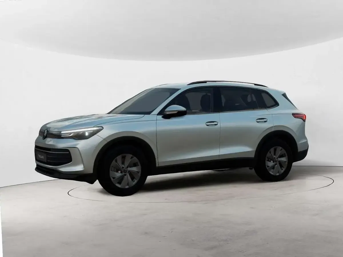 Usata VW Tiguan Life 150 CV (110 kW) 2025 Argento SUV