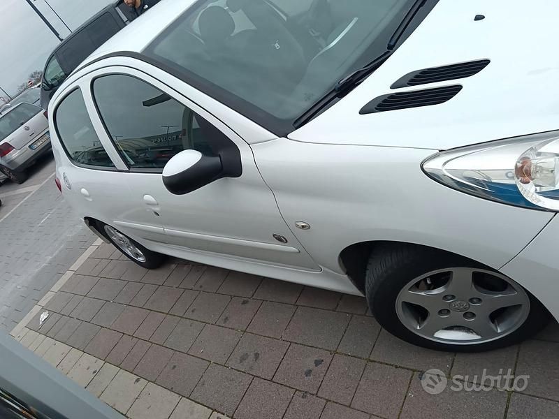 Usata Peugeot 206 2012 Bianco Berlina