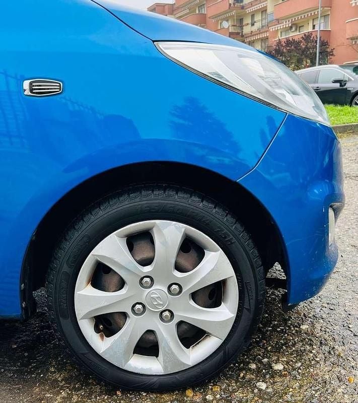 Usata Hyundai i10 69 CV (50 kW) 2011 Blu/azzurro Utilitaria