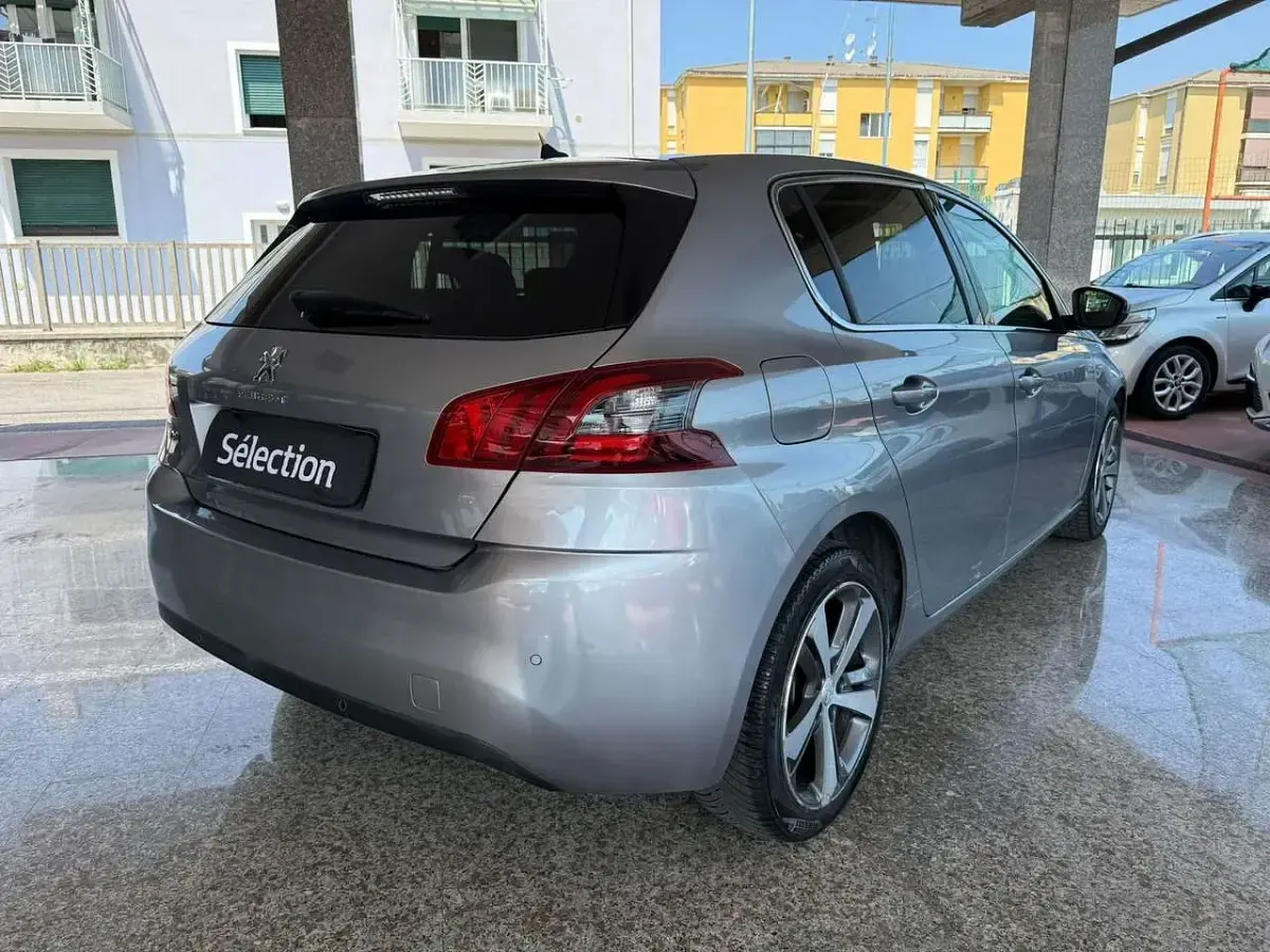 Usata Peugeot 308 Allure 120 CV (88 kW) 2018 Grigio Berlina